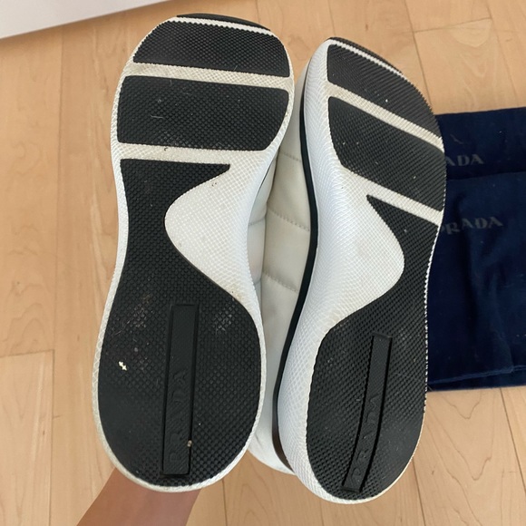 ⭐️ 🌴Prada Logo Sneakers - Picture 5 of 7